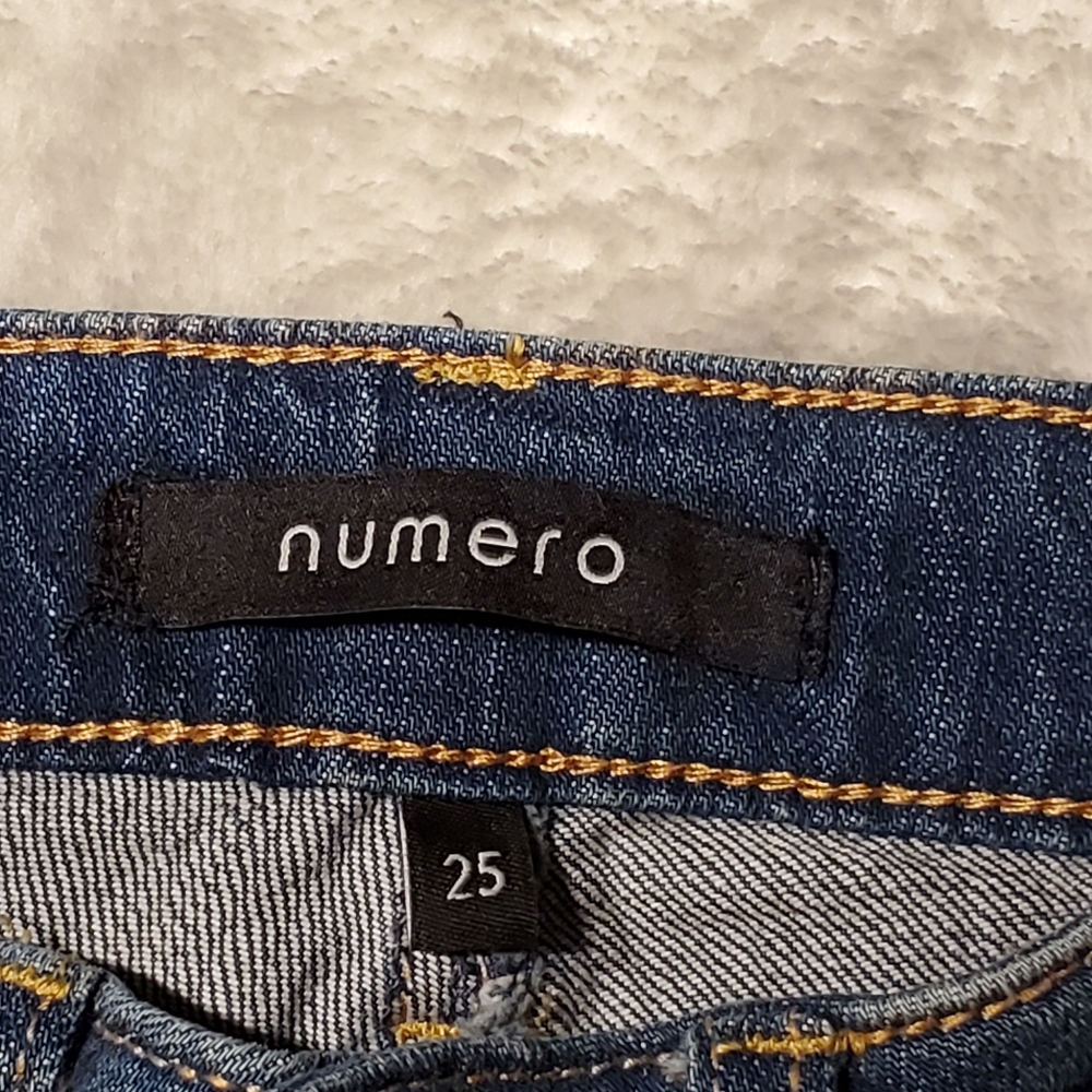 Numero Torn Blue Jeans - Picture 10 of 15